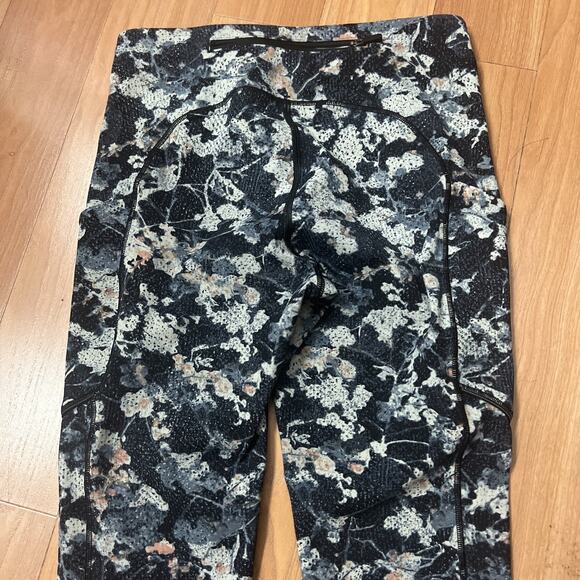 Lululemon Wunder Under Crop Hi-Rise 21" Spring Bloom Multi Leggings Size… - Picture 4 of 10